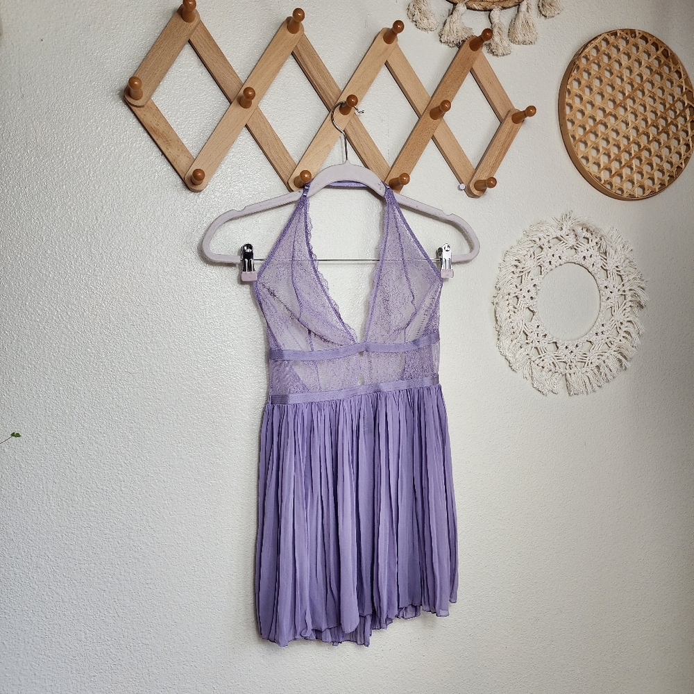 Victoria's Secret Night Dress Women's M Lilac Purple Sheer Pleated Deep …